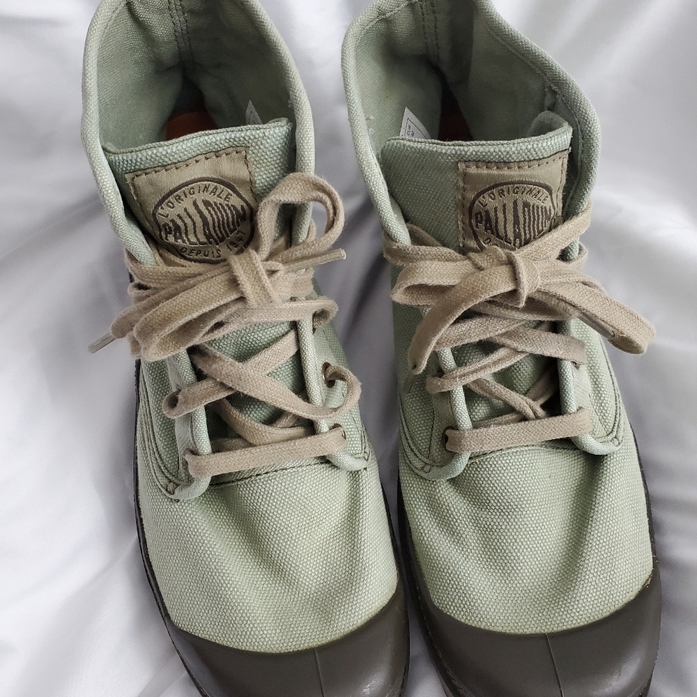 Palladium mens  canvas boots